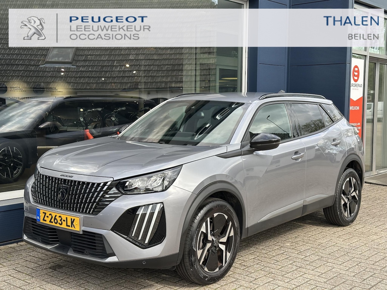 Peugeot 2008 - 1.2 Turbo 100 PK Allure | Navigatie | Trekhaak 1200 KG | Climate Control | Parkeersensoren - AutoWereld.nl