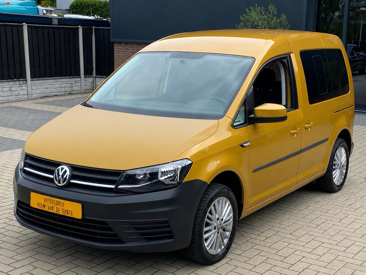 Volkswagen Caddy - Combi life 1.4 TSI NIEUWSTAAT CRUISE CLIMA PDC L.M. VELGEN - AutoWereld.nl