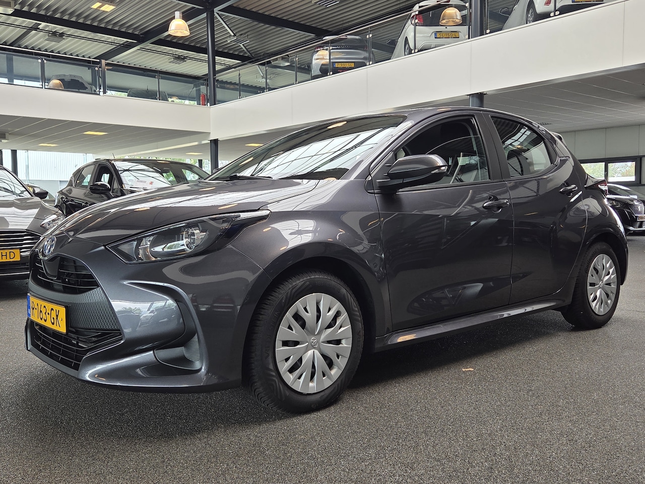 Toyota Yaris - 1.5 Hybrid Active 1.5 Hybrid Active - AutoWereld.nl