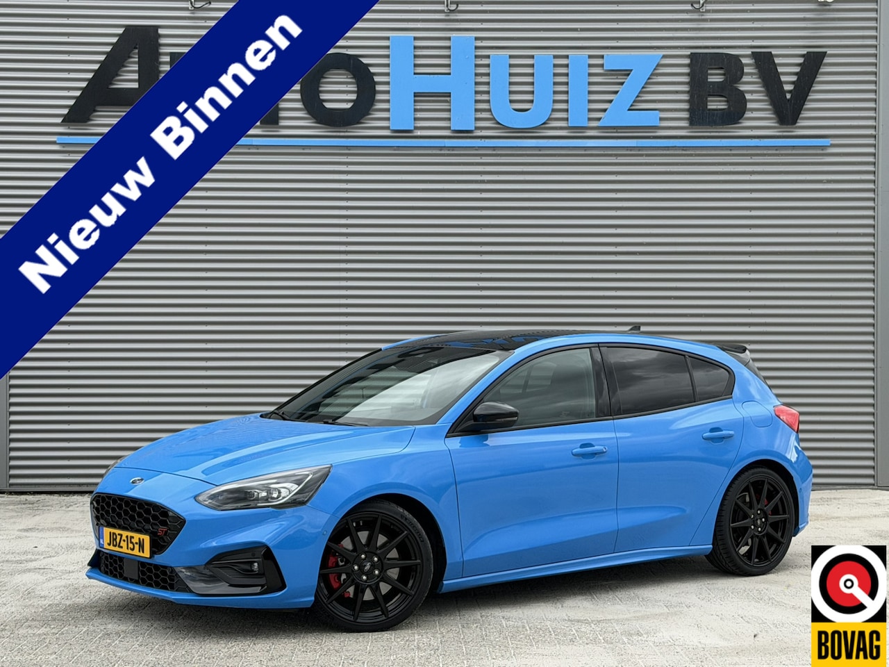 Ford Focus - 2.3 EcoBoost ST-3 279 PK Recaro stoelen Stuurverwarming Stoelverwarming Achteruitrijcamera - AutoWereld.nl
