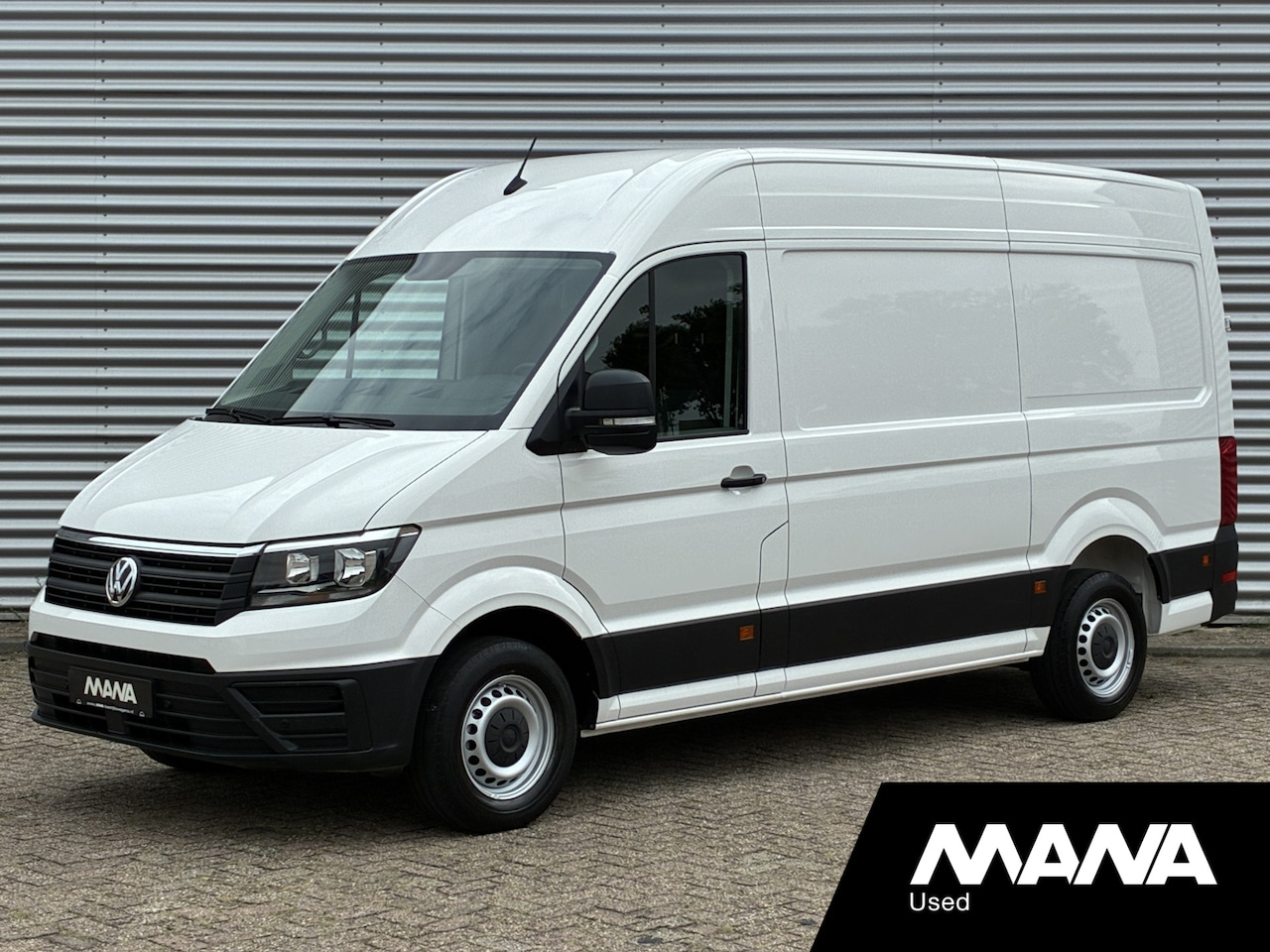 Volkswagen Crafter - 35 2.0 TDI 140 pk L3H3 Automaat Carplay Cruise Sensoren - AutoWereld.nl