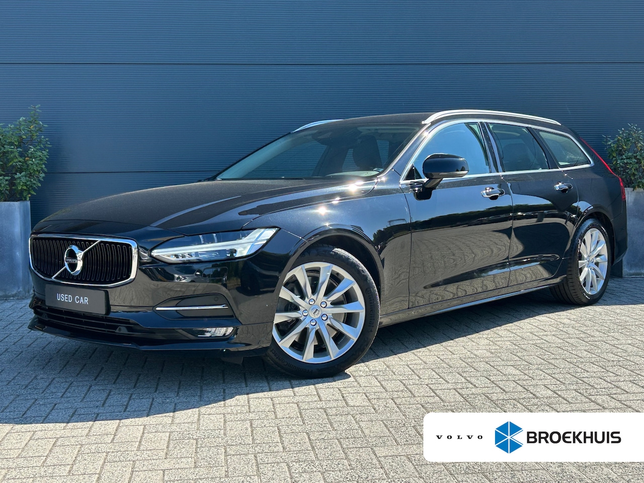 Volvo V90 - 2.0 T4 Momentum | Pilot Assist | BLIS | Memory | Leder | Standkachel | Stoel- & stuurverwa - AutoWereld.nl