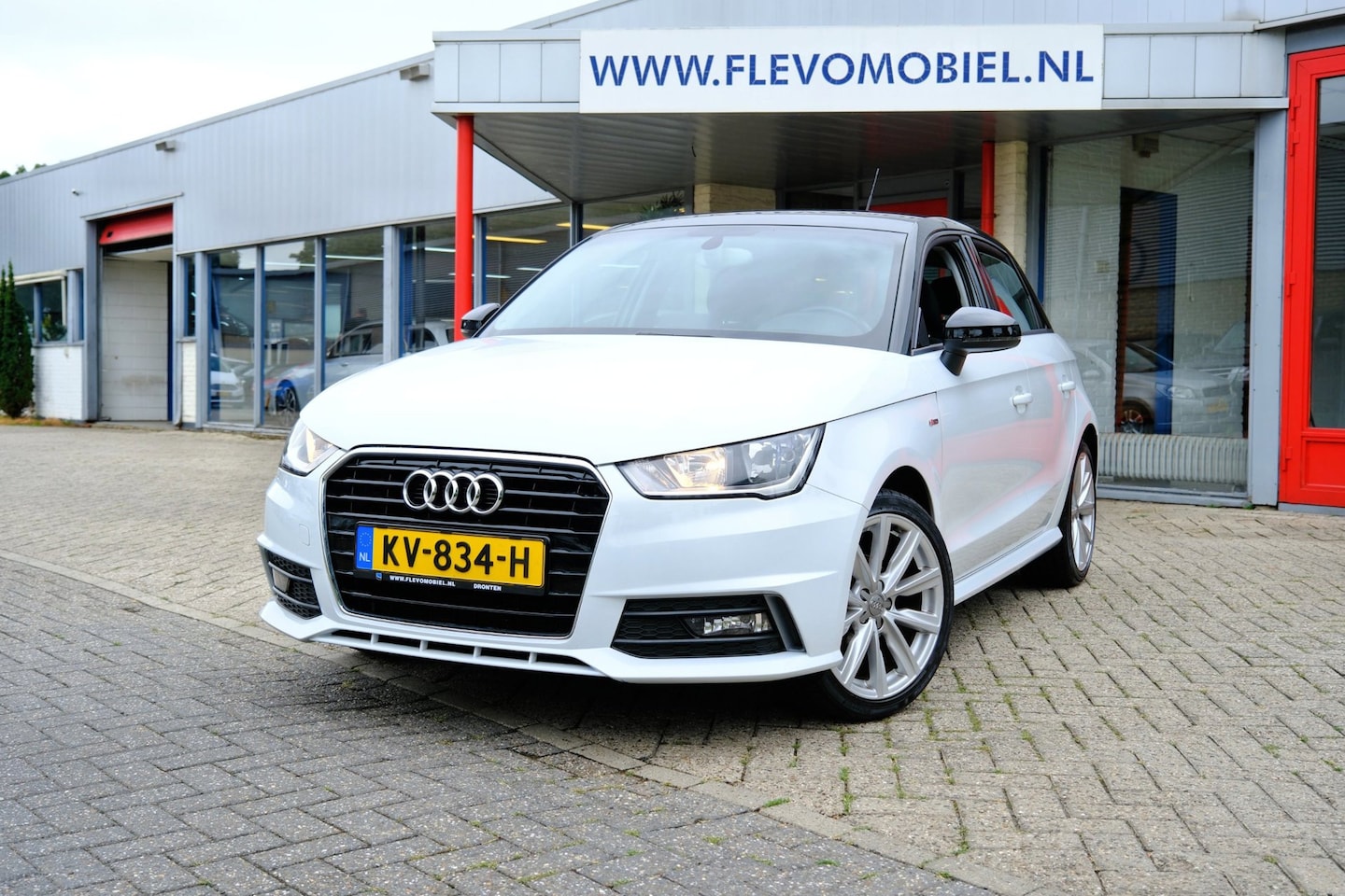 Audi A1 Sportback - 1.0 TFSI Adrenalin S-Line Navi|Airco|LMV - AutoWereld.nl
