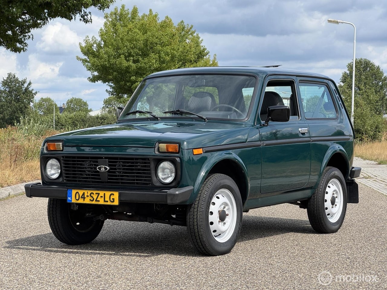Lada Niva - 1.7i 4x4 2006 - AutoWereld.nl