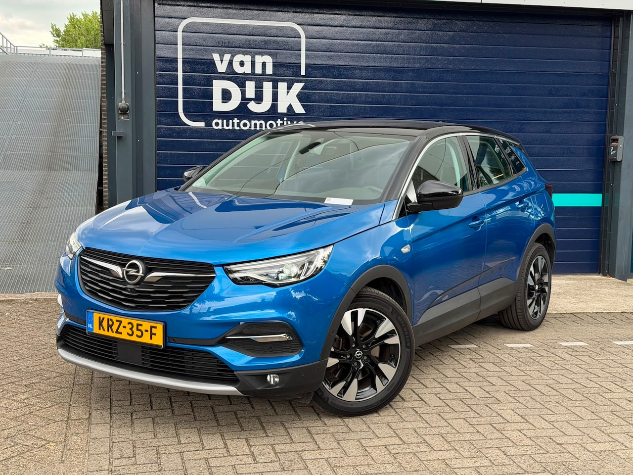 Opel Grandland X - 1.6 Turbo Hybrid Elegance Plug in Navigatie Lederen bekleding Trekhaak Full LED Dode hoekd - AutoWereld.nl