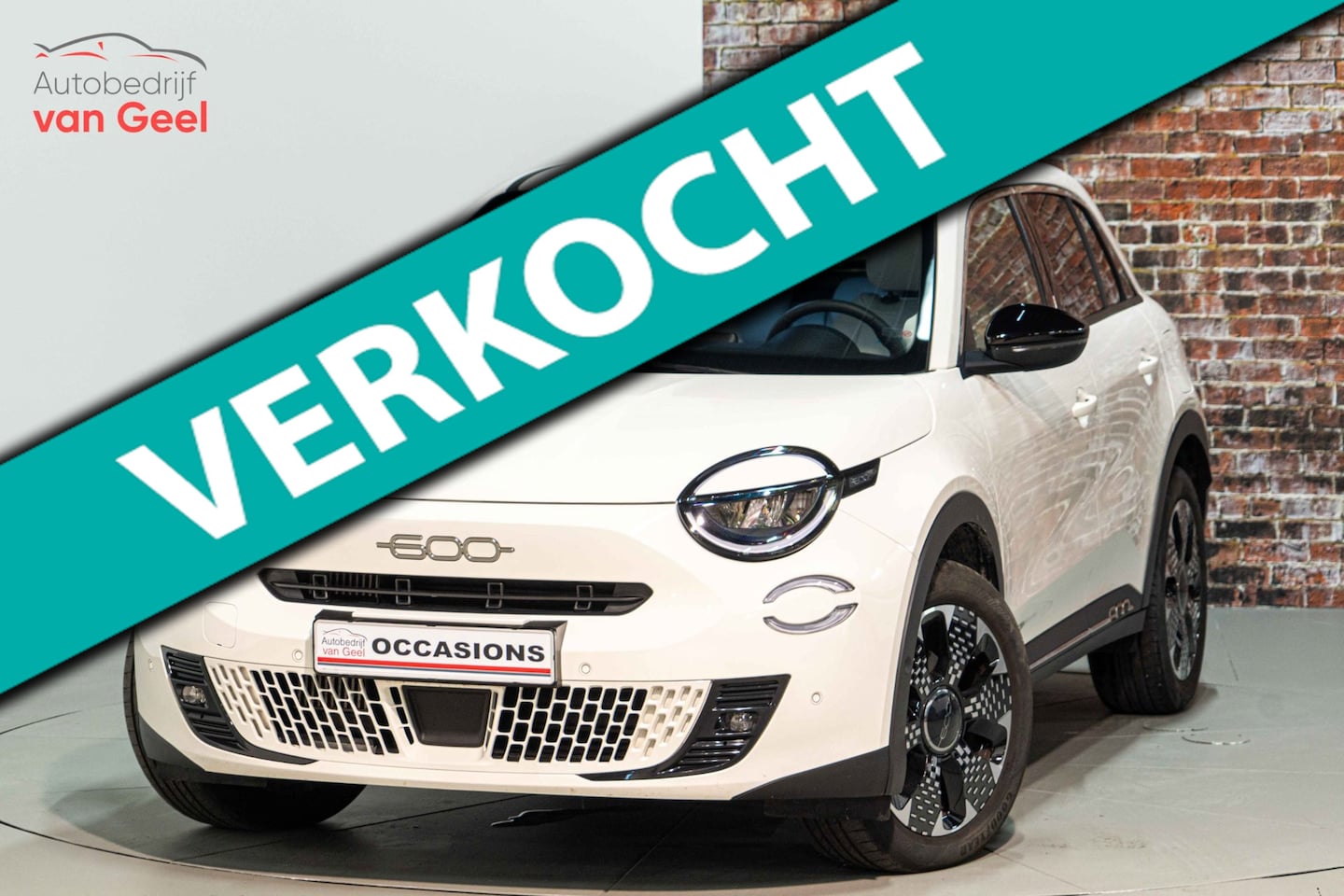 Fiat 600 - 1.2 Hybrid La Prima | Adaptive Cruise Control | Keyless-Entry&Go | Achteruitrijcamera | 36 - AutoWereld.nl