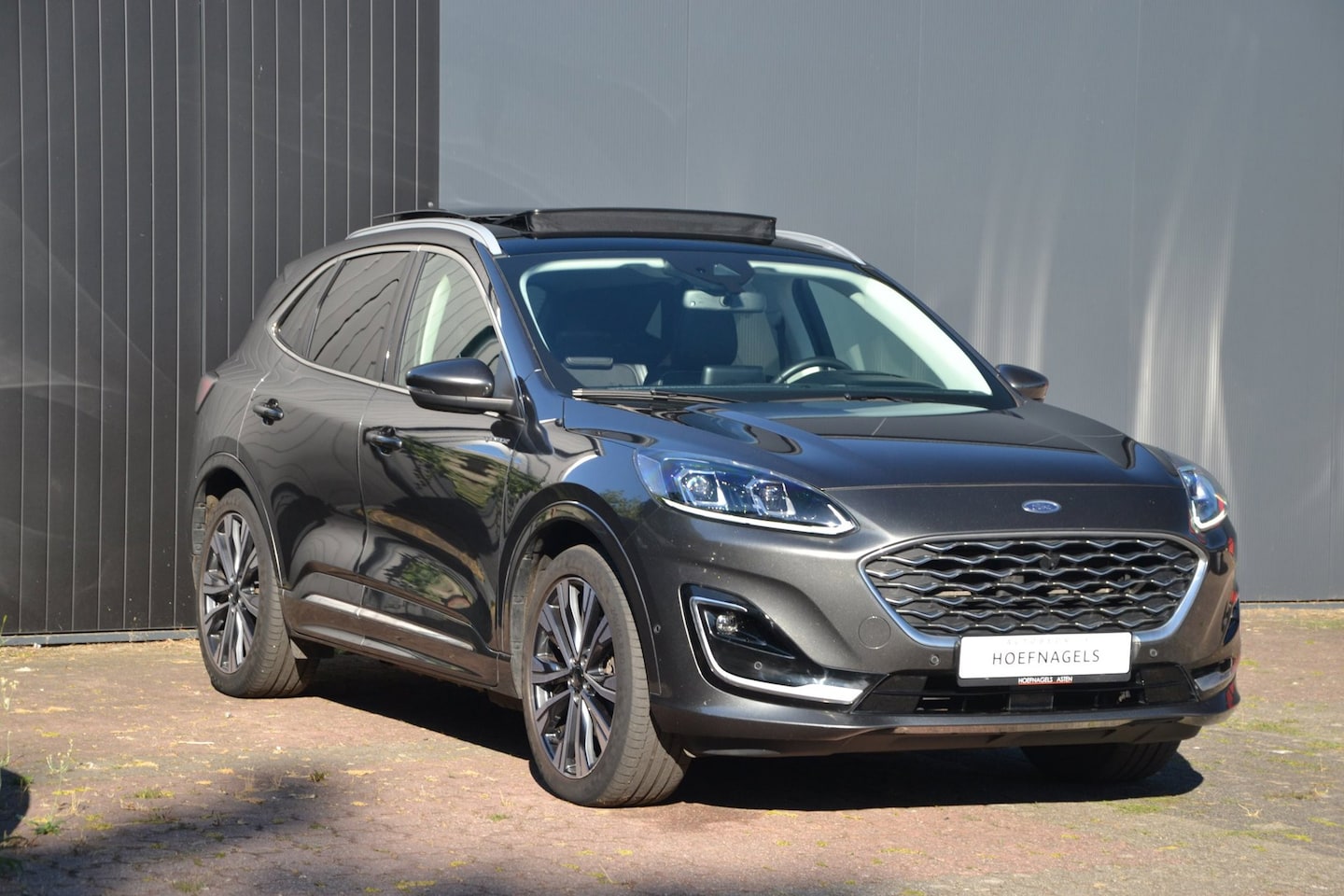 Ford Kuga - 2.5 PHEV Vignale * Full - options * Pano / Leder / Stoel - Stuur Verw. - AutoWereld.nl