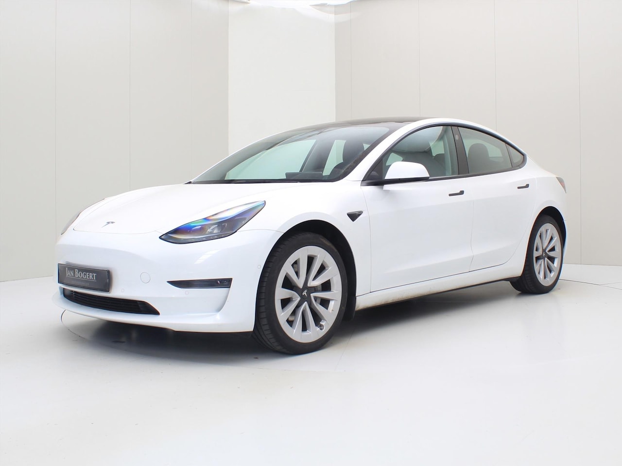 Tesla Model 3 - Long-Range AWD 351pk 75 kWh UPGRADE [ AMD RYZEN+WARMTEPOMP+AUTOPILOT ] - AutoWereld.nl