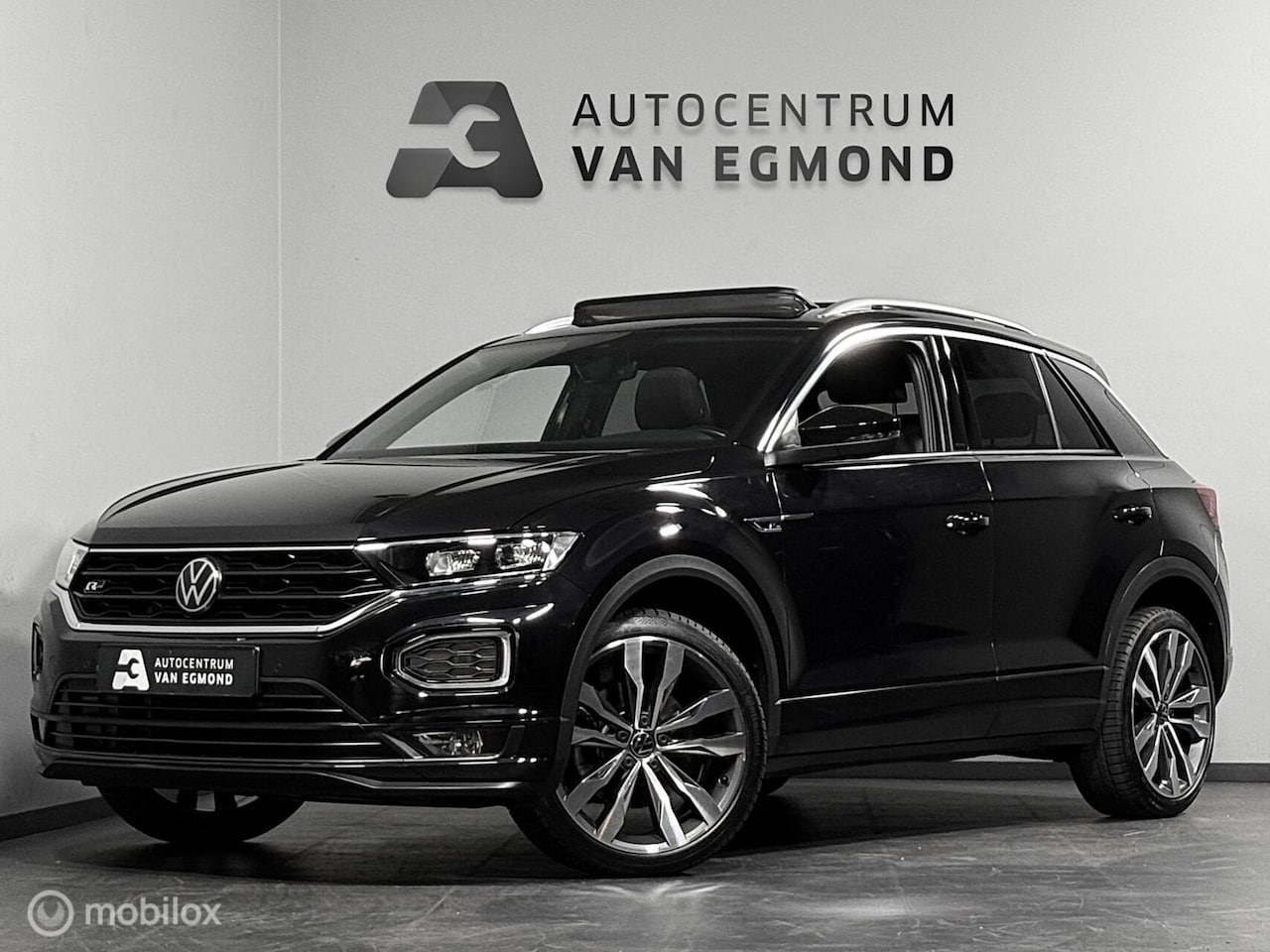 Volkswagen T-Roc - 1.5 TSI DSG R-LINE | PANO | KEYLESS | SPORT - AutoWereld.nl