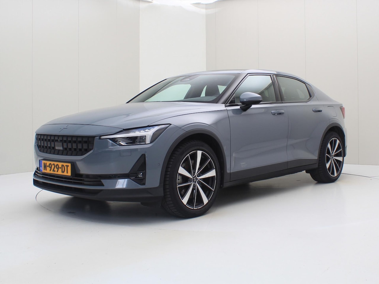 Polestar 2 - Long Range Dual Motor 408PK 78kWh 91% SoH [ PILOT PLUS+19 INCH+CARPLAY+CAMERA+STOELVERWARM - AutoWereld.nl
