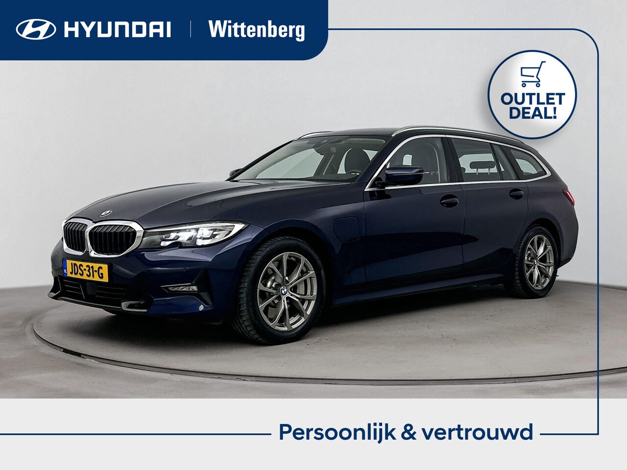 BMW 3-serie Touring - 330e High Executive Plug-in | Sportstoelen | Stoelverwarming | Trekhaak | Trekgewicht 1500 - AutoWereld.nl