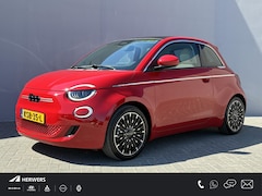 Fiat 500 - La Prima 42 kWh / SOH 93% / Apple Carplay/Android Auto / Achteruitrijcamera / Adaptieve Cr