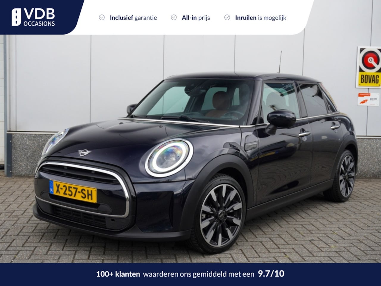 MINI 5-Deurs - 1.5 Cooper Camden Leder | CarPlay | Goed onderhouden | Clima - AutoWereld.nl