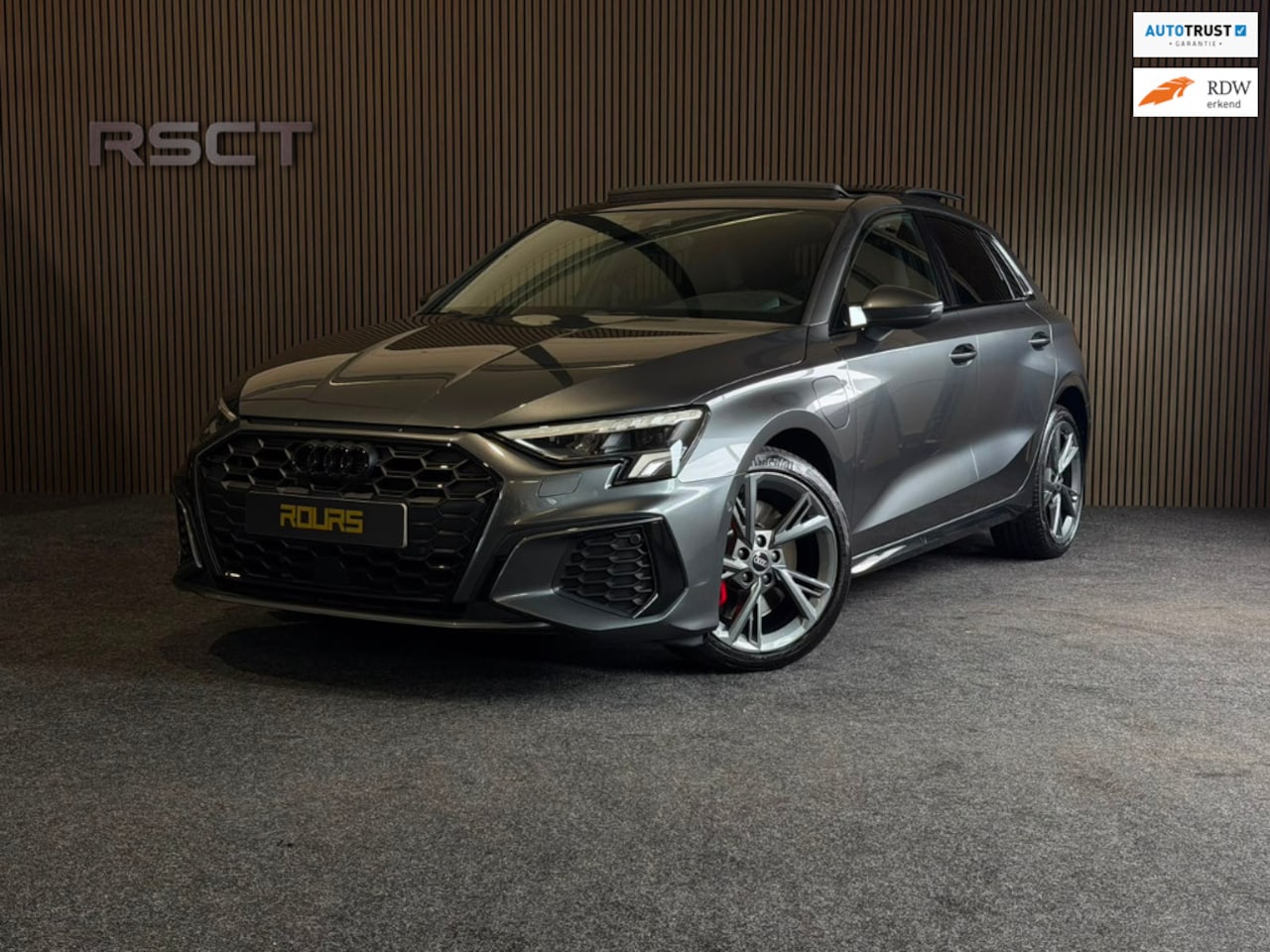 Audi A3 Sportback - 45 TFSI e S edition Competition|S Line|Pano|ACC|Stoelverwarming|Carplay - AutoWereld.nl