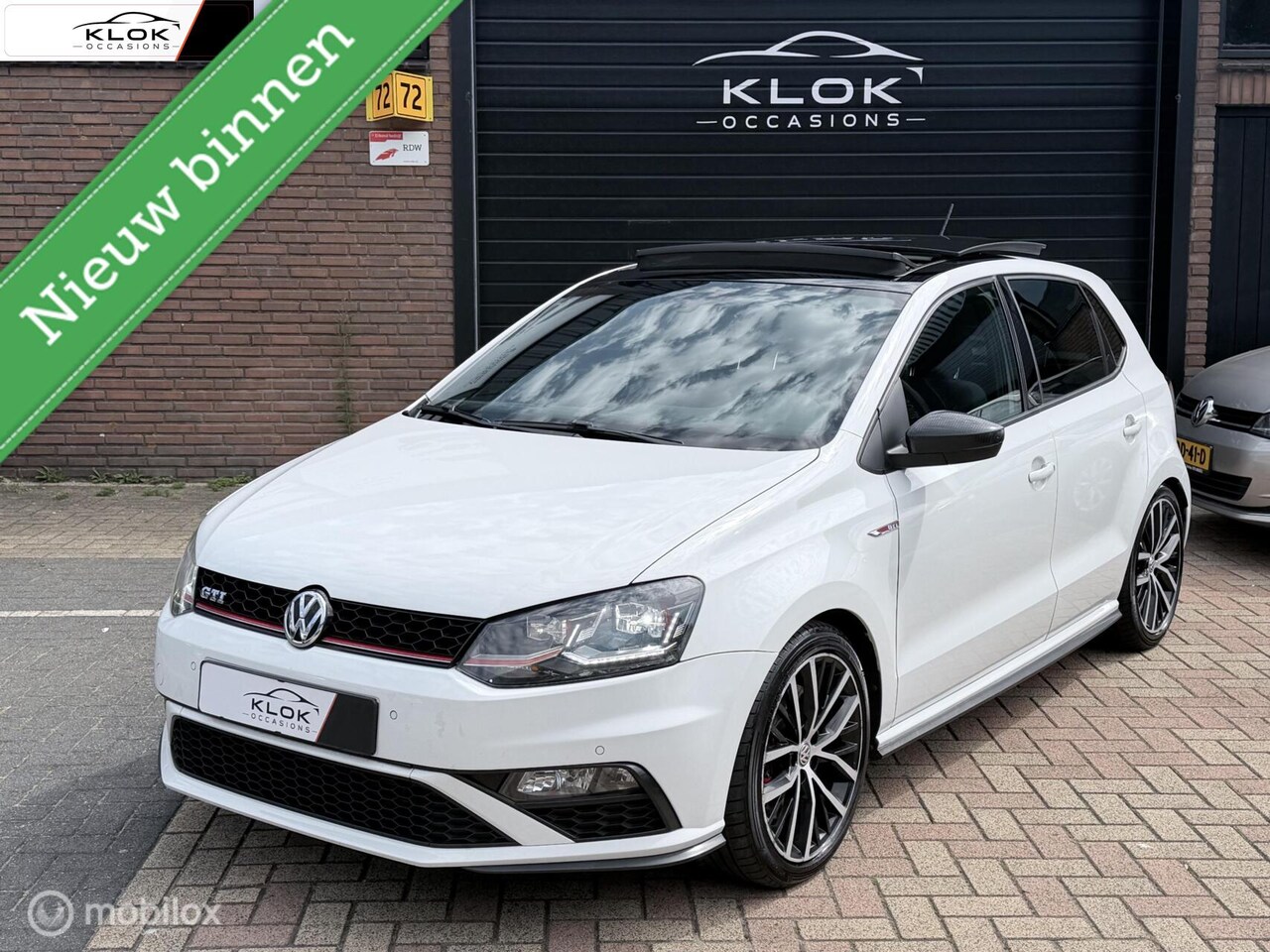 Volkswagen Polo - 1.8 TSI GTI Pano Clima Cruise LED CarPlay - AutoWereld.nl