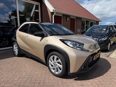 Toyota Aygo X - 1.0 VVT-I S-CVT PREMIUM AUTOMAAT Camera/ACC/Stoelverwarming