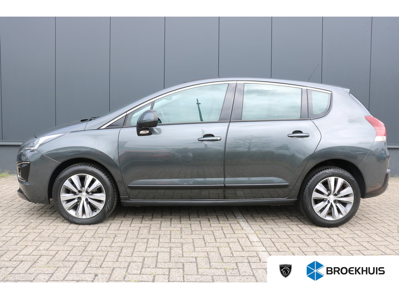 Peugeot 3008 - 1.2 PureTech Allure | Navi | Camera | Panoramadak | Cruise control | PDC V+A | Clima | LMV - AutoWereld.nl