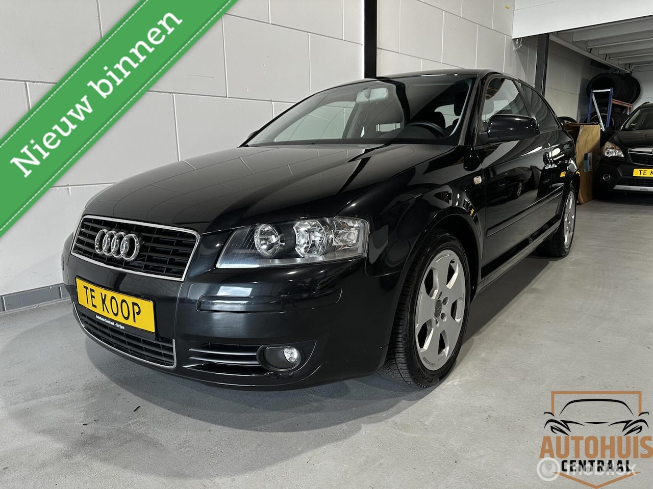 Audi A3 - 1.6 Ambition*AUTOMAAT*schuif/kanteldak*Elekramen - AutoWereld.nl