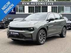 Lynk & Co 01 - 1.5 Core NIEUW MODEL | FABRIEKSGARANTIE TOT 2030 | VOORSTOELEN VERWARMD | ACHTERUIRIJCAMER