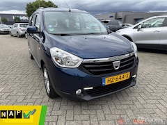 Dacia Lodgy - 1.2 TCe Lauréate 5p.Airco, Cruise, Trekhaak, P.sensoren