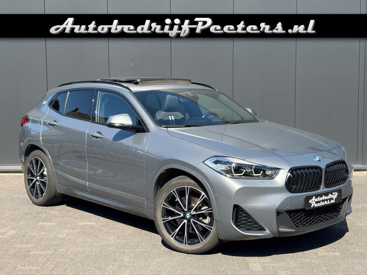 BMW X2 - xDrive25e M Sport Pano ACC HUD Camera LED Leder E.klep Sfeerlicht - AutoWereld.nl