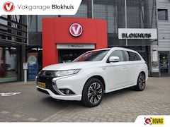 Mitsubishi Outlander - 2.0 PHEV Executive Edition | Navi | Camera | PDC | Stoel verw