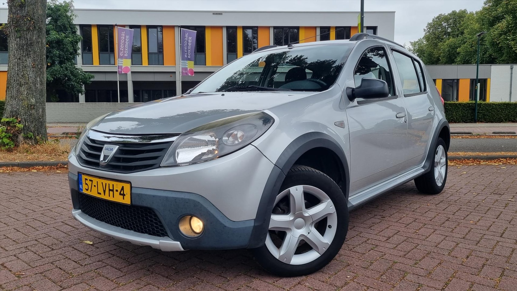 Dacia Sandero Stepway - 1.6 MPI Airco Nieuwe APK - AutoWereld.nl