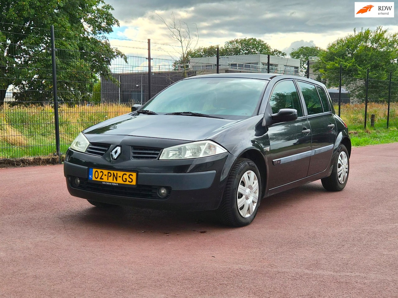 Renault Mégane - 1.6-16V Authentique Basis APK 1 JAAR - AutoWereld.nl