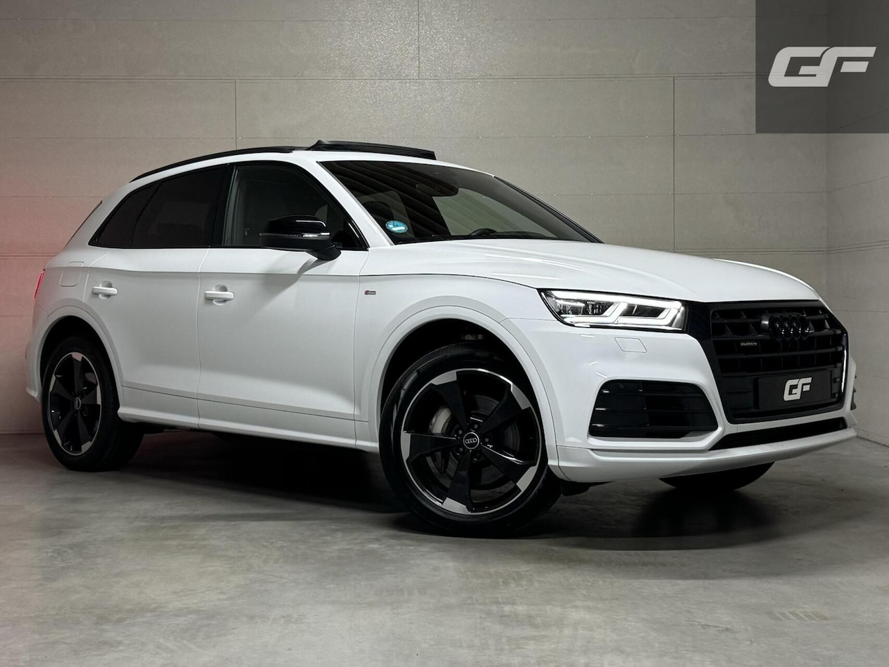 Audi Q5 - 50 TFSI e Quattro Black Edition S-Line Pano Virtual - AutoWereld.nl