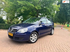 Volkswagen Polo - 1.4-16V United | Airco | 5 deurs | Sport velgen