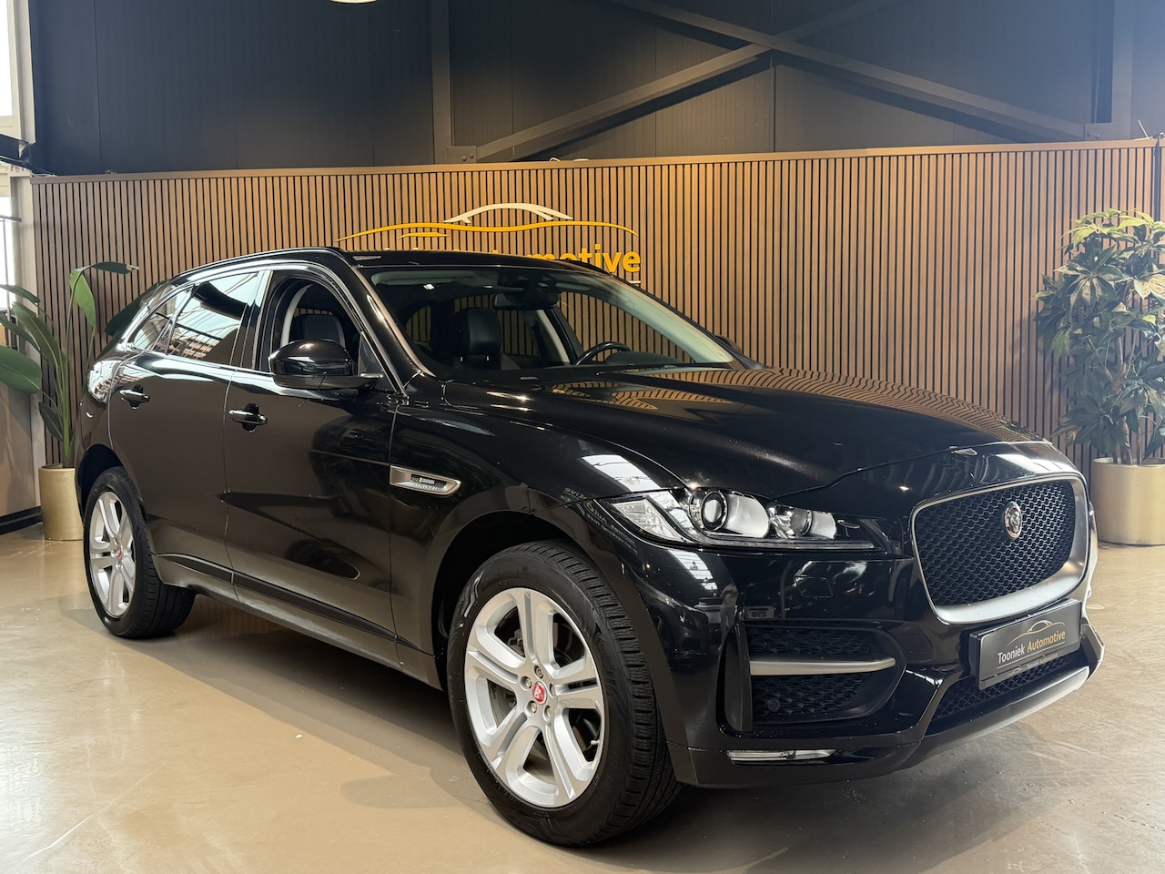 Jaguar F-Pace - 2.0 Portfolio AWD 20d - AutoWereld.nl