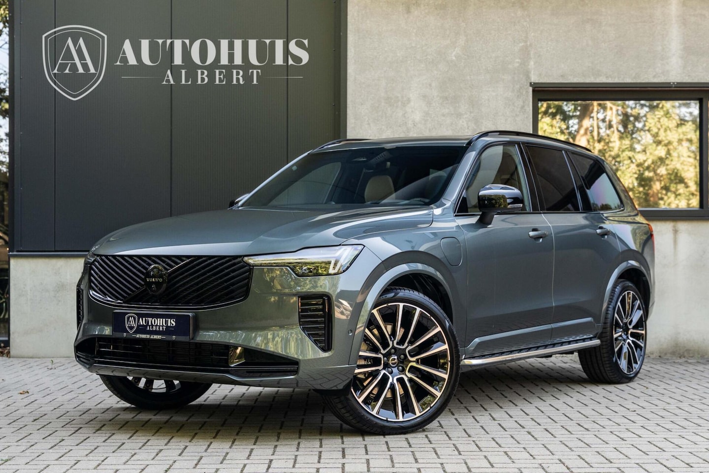 Volvo XC90 - T8 Ultra Dark B&W Pano Lucht Trekhaak 360 HUD 22" - AutoWereld.nl