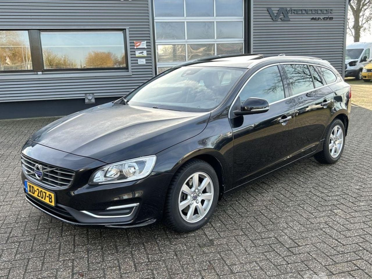 Volvo V60 - V-60 2.0 T5 Kinetic 245PK Automaat - AutoWereld.nl