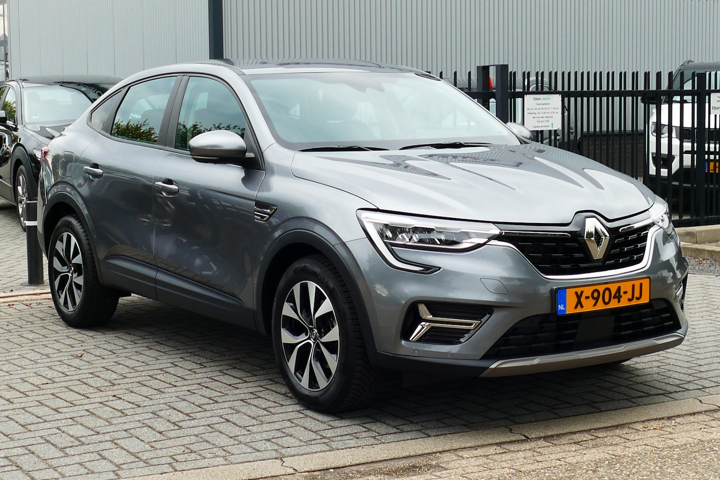 Renault Arkana - 1.6 E-Tech Hybrid 145 Zen. Camera, Navi, Clima, Full Led, 17"LMV All Season - AutoWereld.nl