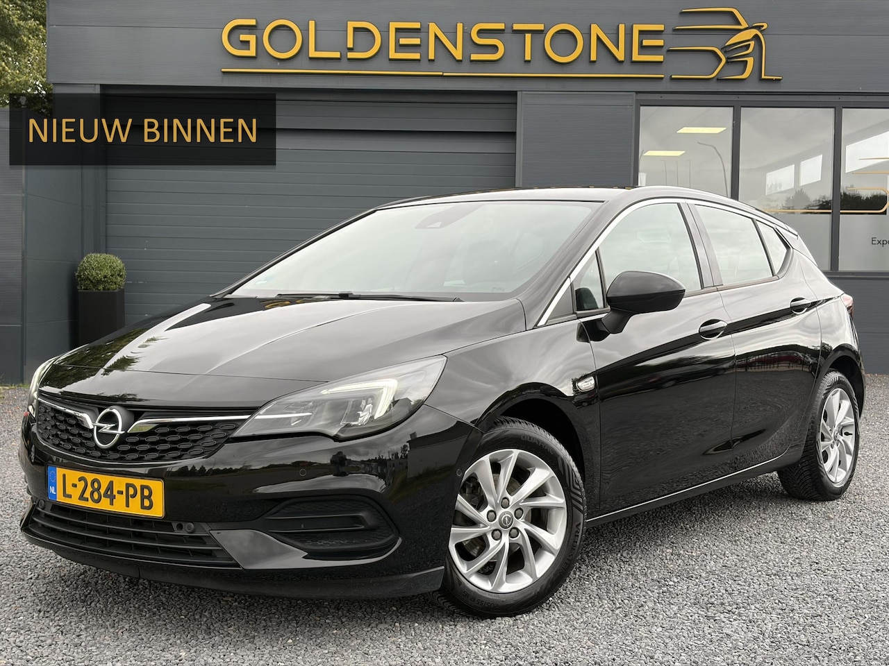 Opel Astra - 1.2 Business Elegance 2e Eigenaar l Navi l Camera l Carplay l Keyless l Trekhaak l 110pk l - AutoWereld.nl