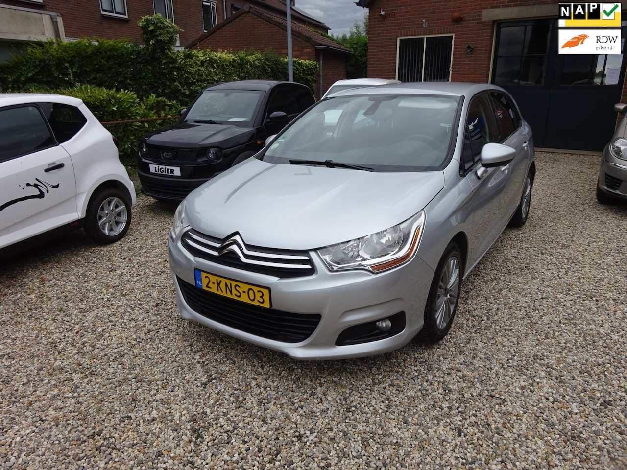 Citroën C4 - 1.6 e-HDi Ligne Business Navigatie, Climate controle, Cruise controle, Parkeersensoren, Tr - AutoWereld.nl