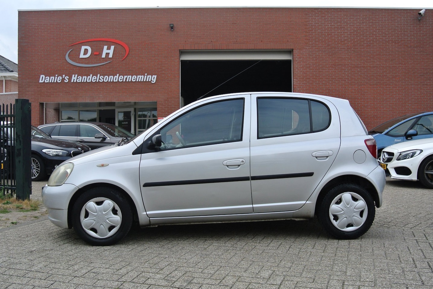 Toyota Yaris - 1.3-16V VVT-i Sol airco apk 16-03-2027 inruil mogelijk nap - AutoWereld.nl