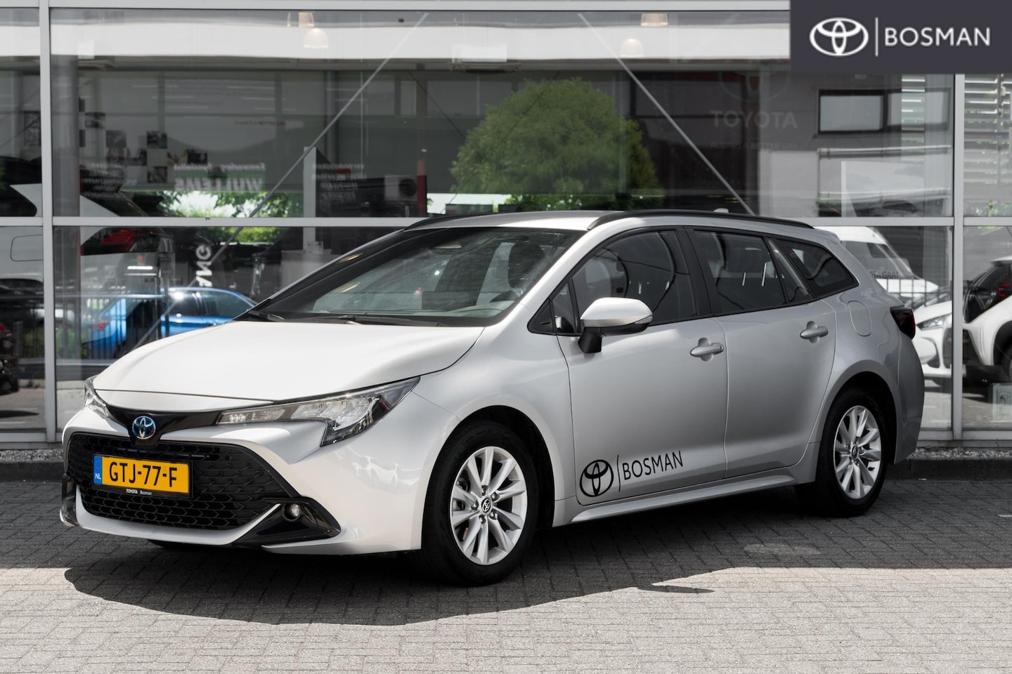 Toyota Corolla Touring Sports - Hybrid 140 Active - AutoWereld.nl