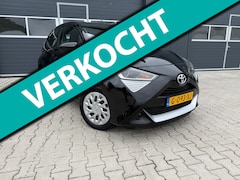 Toyota Aygo - 1.0 VVT-i x-play CAMERA CARPLAY