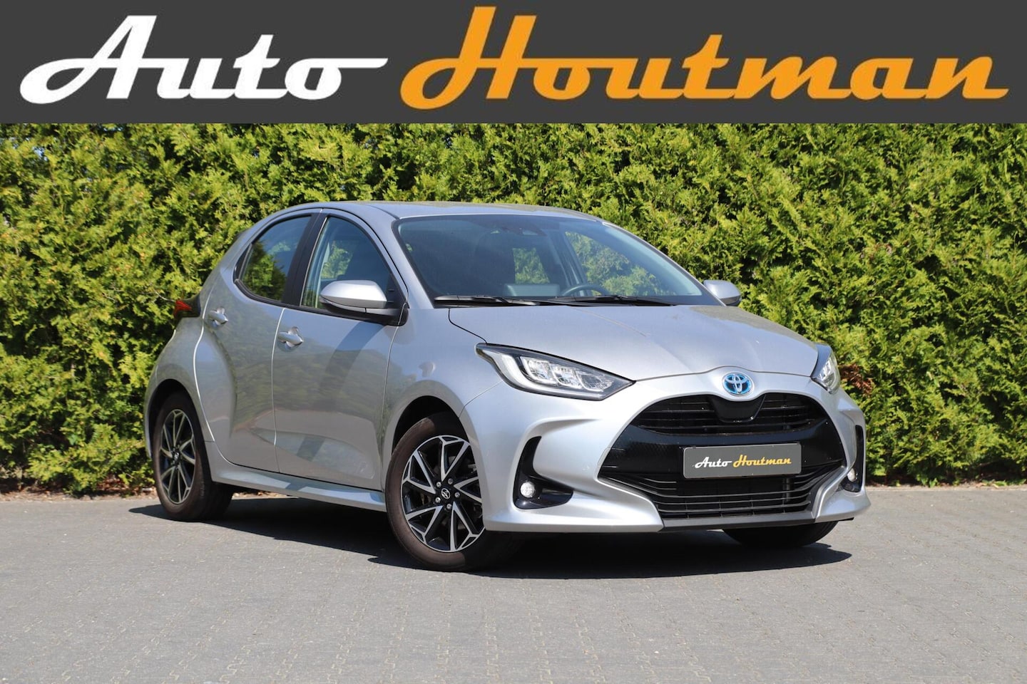 Toyota Yaris - 1.5 HYBRID | FABRIEKSGARANTIE | 17.920 KM | HEAD-UP | ACC | BLIS | CAMERA | STOELVERWARMIN - AutoWereld.nl
