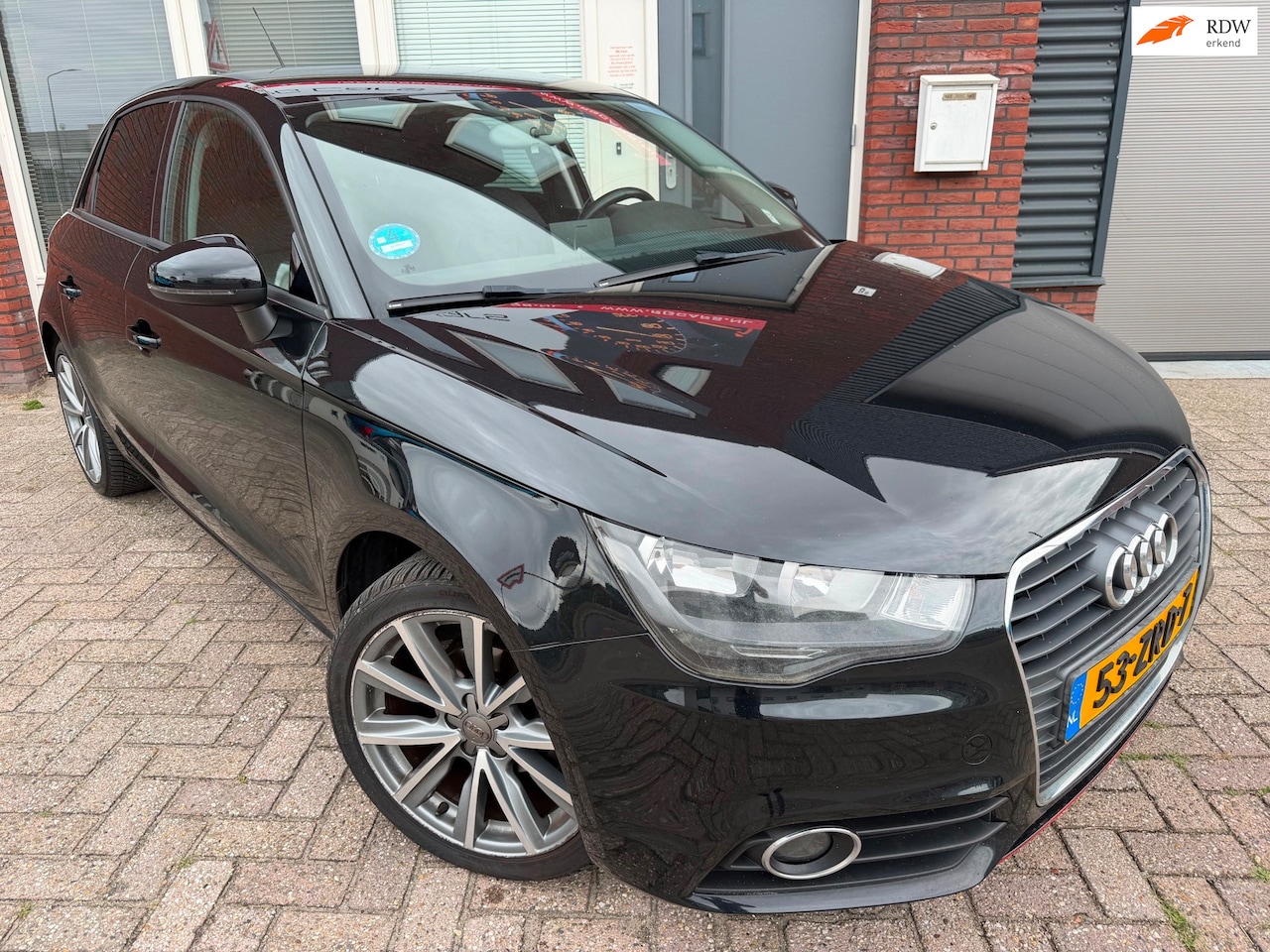 Audi A1 Sportback - 1.2 TFSI Connect / Navi / Airco / Cruise / LM / 5DRS / NAP - AutoWereld.nl