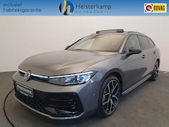 Volkswagen Passat Variant - 1.5 eHybrid 272pk R-Line Edition Panoramadak, Wegklapbare trekhaak, 360 Camera