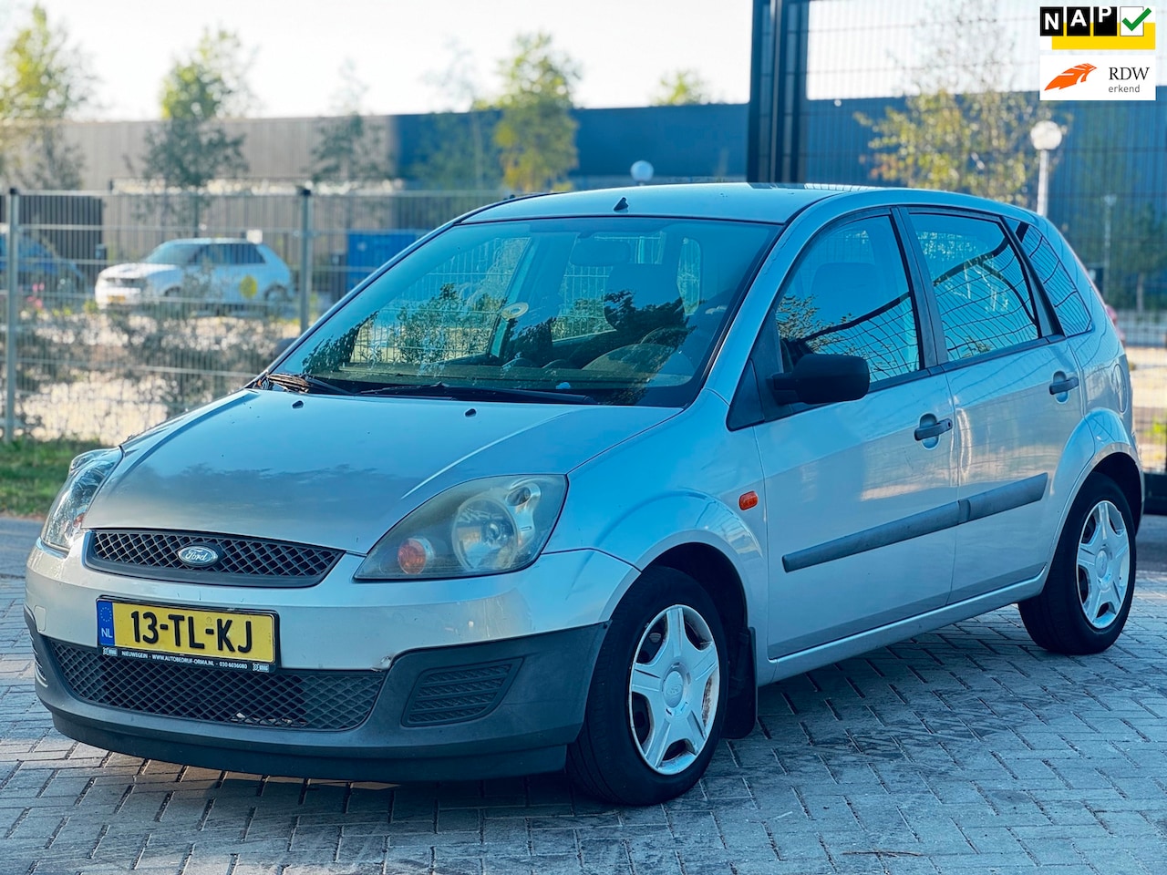 Ford Fiesta - 1.3-8V Champion|INRUILKOOPIE - AutoWereld.nl
