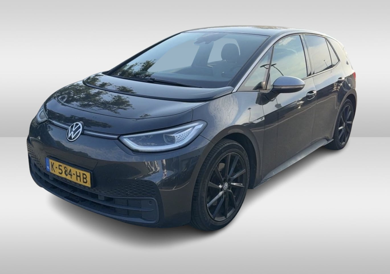 Volkswagen ID.3 - First Plus 58 kWh / SoH 87% / Camera / Keyless / Matrix LED / Interieurvoorverwarming / 19 - AutoWereld.nl