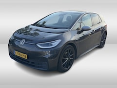 Volkswagen ID.3 - First Plus 58 kWh / SoH 87% / Camera / Keyless / Matrix LED / Interieurvoorverwarming / 19