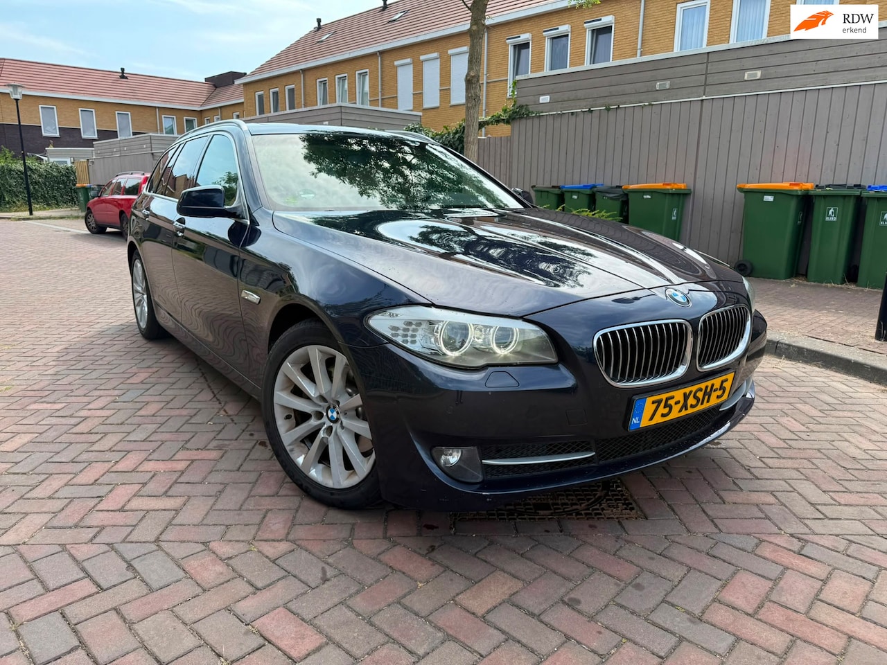 BMW 5-serie Touring - 523i High Executive *Nette auto*Pano* - AutoWereld.nl