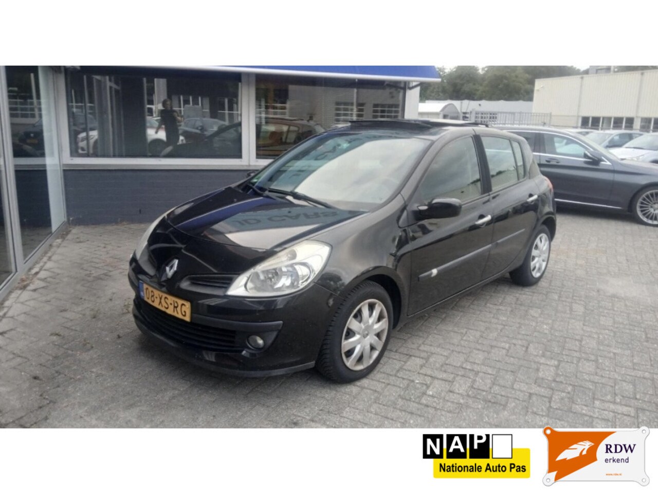 Renault Clio - 1.2 TCE Dynamique / PANORAMA - AutoWereld.nl