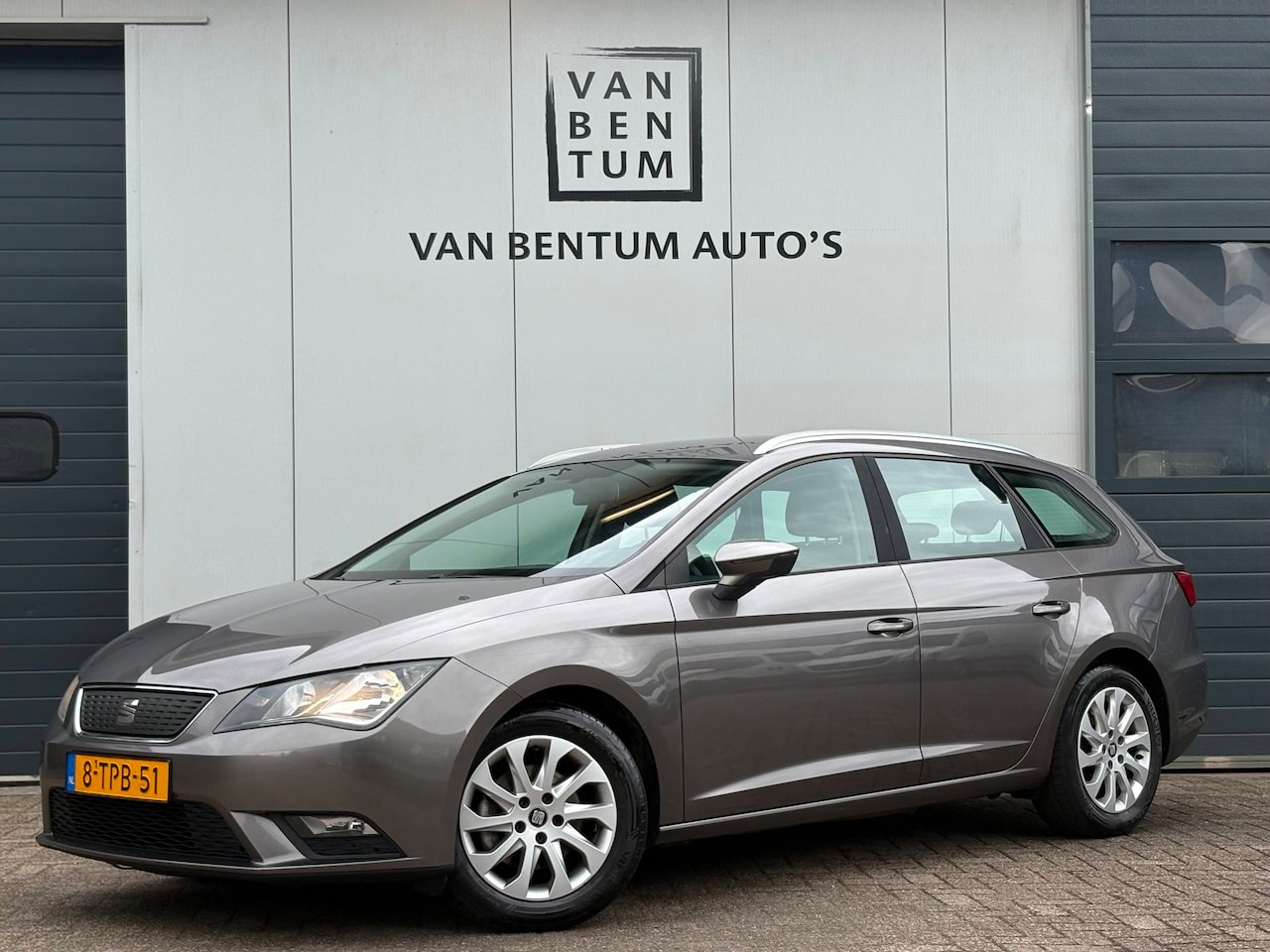 SEAT Leon ST - 1.6TDI 110pk Style Ecomotive Clima Cruise 7-pers. - AutoWereld.nl