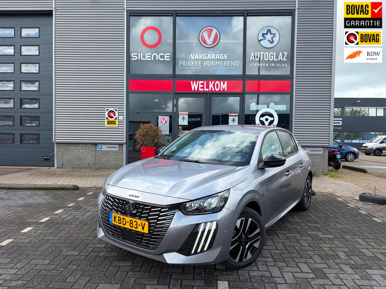 Peugeot e-208 - EV Allure Avantage 51 kWh NIEUW! (SOH) 98% - AutoWereld.nl