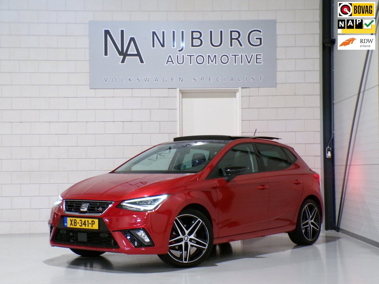 SEAT Ibiza - 1.0 TSI FR Business Intense "Origineel NL!" Pano Apple-Carplay Beats Full-LED Camera Parke - AutoWereld.nl